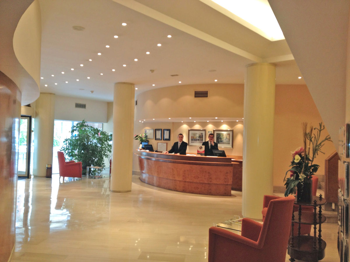 Mercure Carlton Rioja Logrono Interior photo